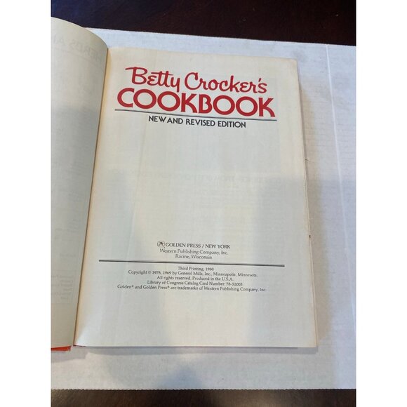 Vintage Betty Crocker's Cookbook Hardback Third Printing 1980 - Picture 4 of 12